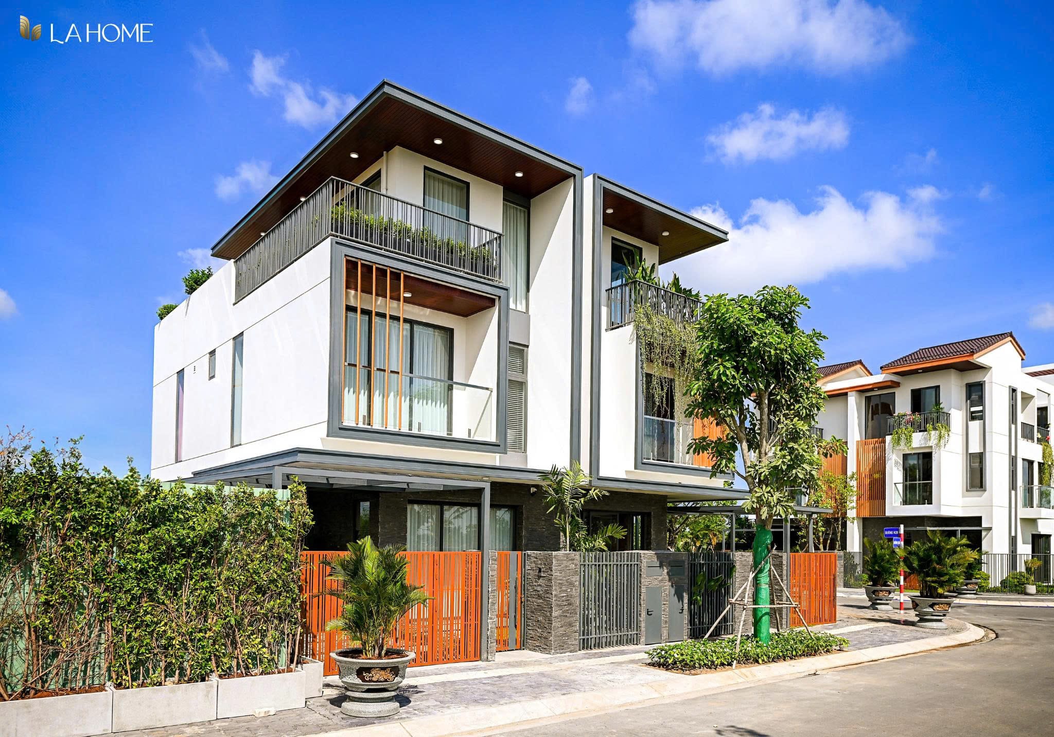 biệt thự ven kênh la home